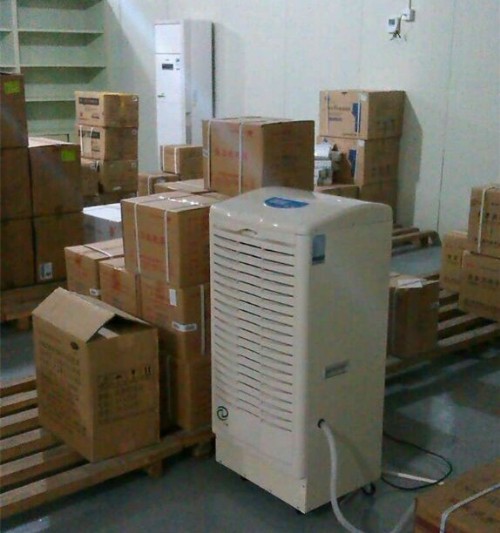 倉庫除濕機