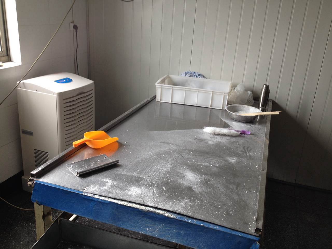 工業(yè)除濕機(jī)